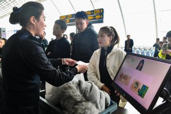 广州白云机场口岸预计广交会期间日均出入境达4万人次